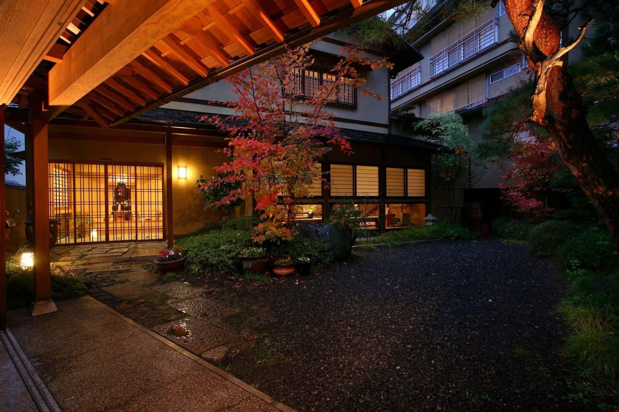 Отель Asama Onsen Fujinoyu Мацумото Экстерьер фото